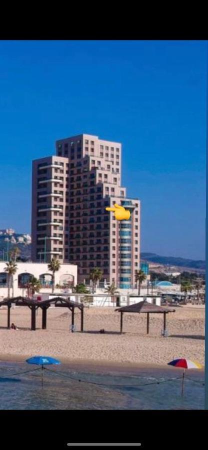 Suite On The Beach Haifa Exterior foto